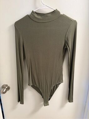Selfie Express Olive Green Ribbed Mock Neck Long Sleeve Bodysuit S